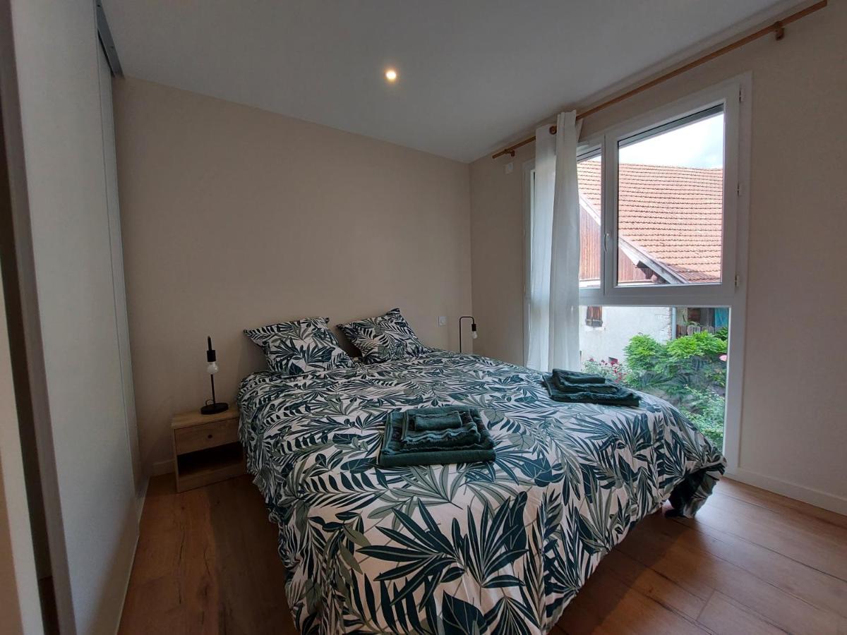 Charmant Et Spacieux Appartement A Quelques Pas Du Lac Duingt Ngoại thất bức ảnh
